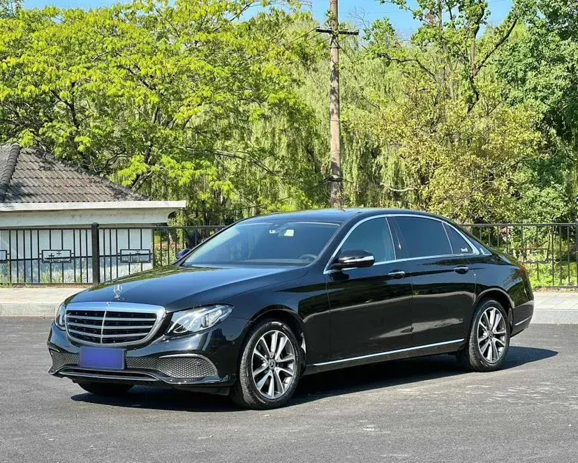 2018 Mercedes-Benz E Class 2.0T 184HP L4 9AT