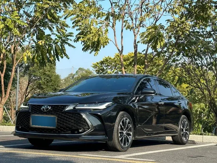 2023 Toyota Avalon 2.5L 207HP L4 8AT