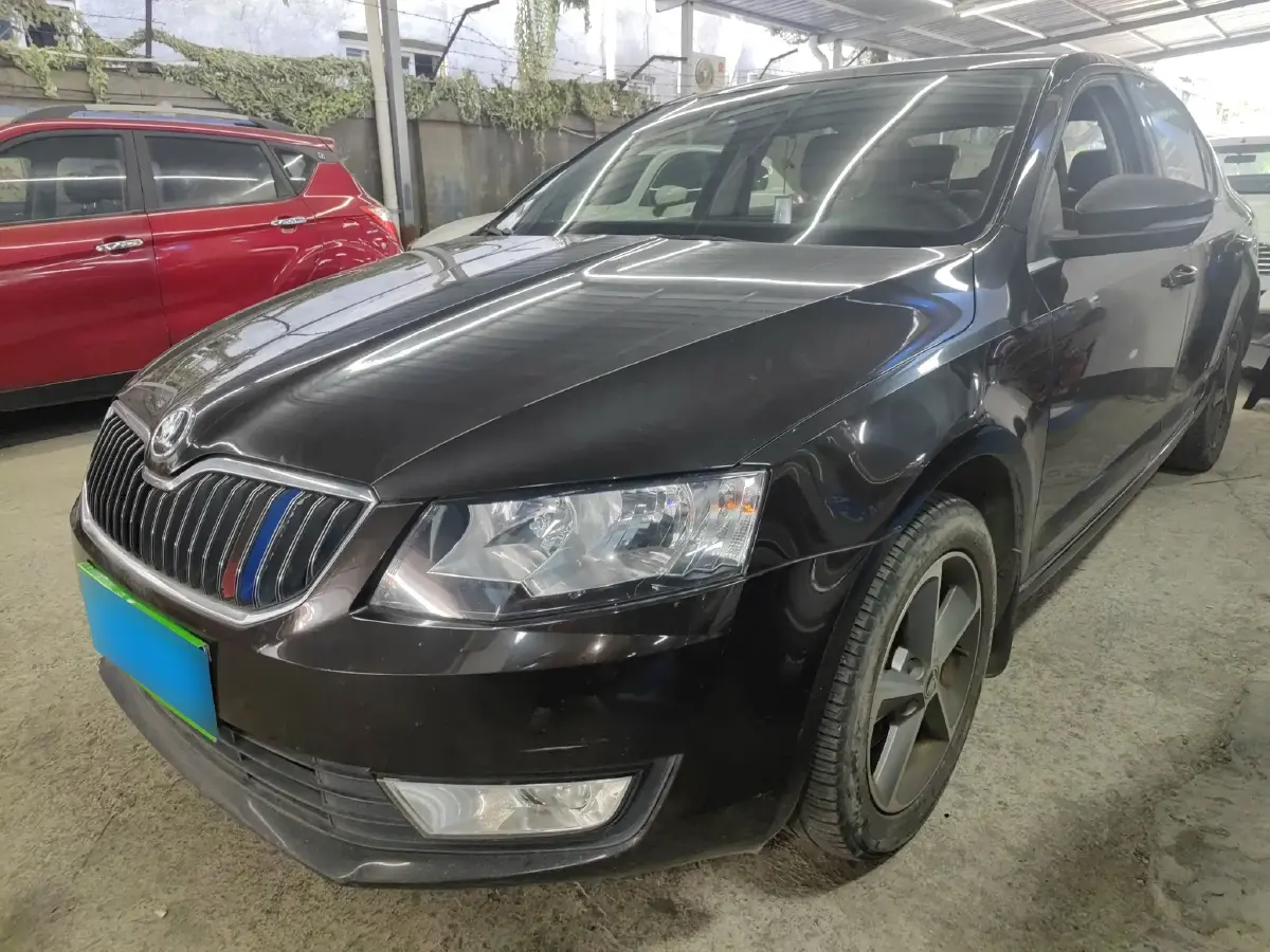 2016 Skoda Octavia 1.6L 110HP L4 6AT