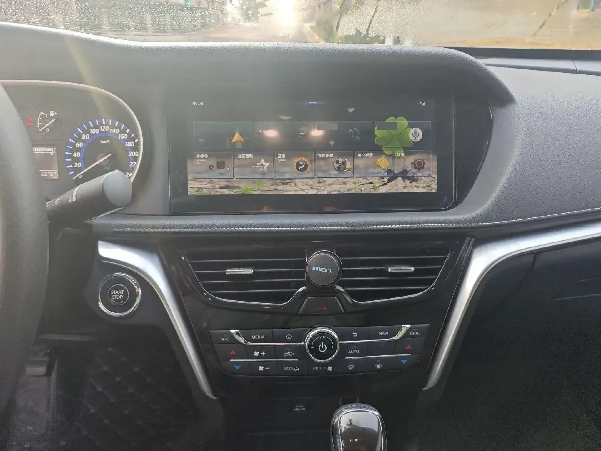 2018 Venucia T90 2.0L 144HP L4 CVT,autocango,china used car exporter,china ev exporter,chinese used car exporter,chinese used ev exporter