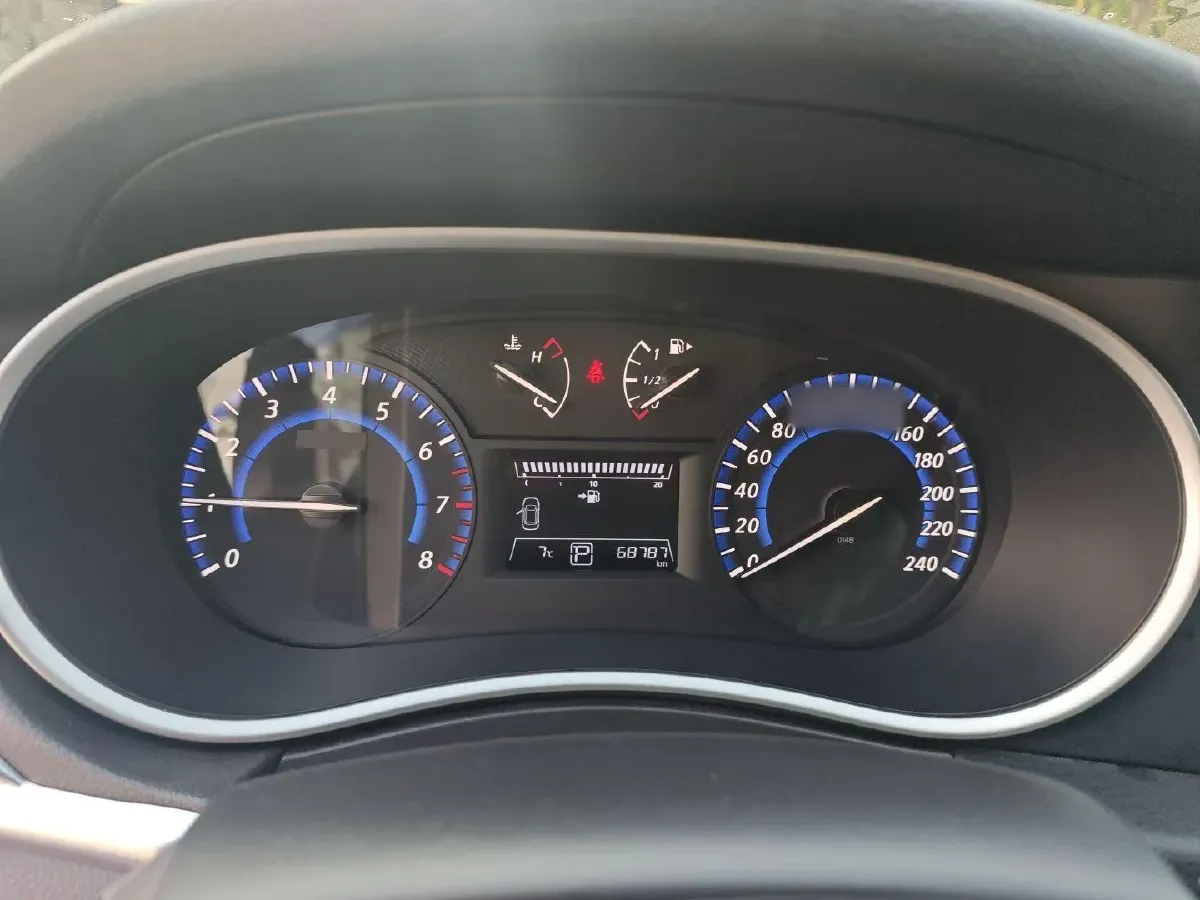 2018 Venucia T90 2.0L 144HP L4 CVT,autocango,china used car exporter,china ev exporter,chinese used car exporter,chinese used ev exporter