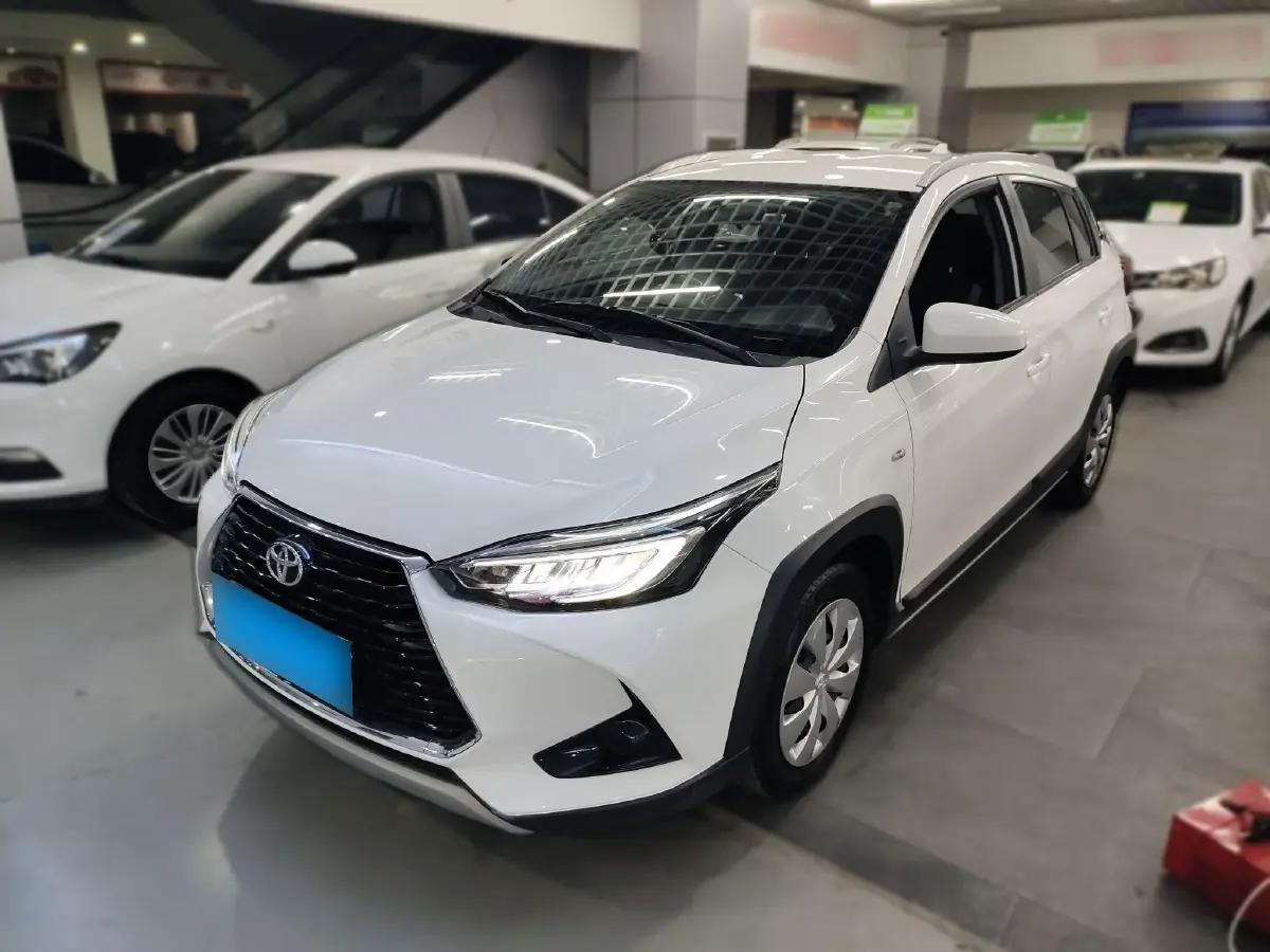 2022 Toyota Yaris L 1.5L 112HP L4 CVT