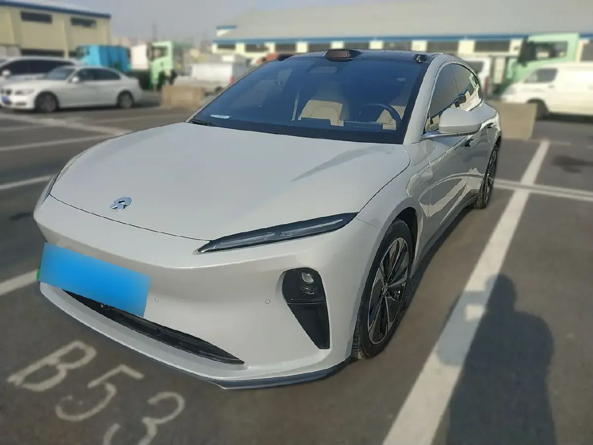 2023 NIO ET5T BEV 75KWH