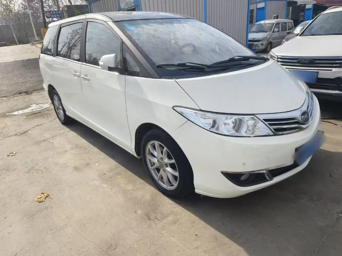 2015 BYD M6 2.4L 167HP L4 6DCT,autocango,china used car exporter,china ev exporter,chinese used car exporter,chinese used ev exporter