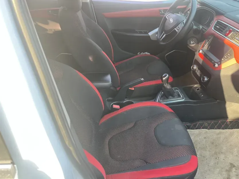 2018 JAC Refine S2 1.5L 113HP L4 5MT,autocango,china used car exporter,china ev exporter,chinese used car exporter,chinese used ev exporter