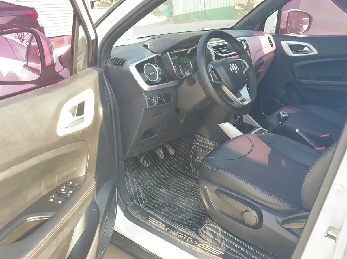 2015 Brilliance Auto V3 1.5L 112HP L4 5MT,autocango,china used car exporter,china ev exporter,chinese used car exporter,chinese used ev exporter