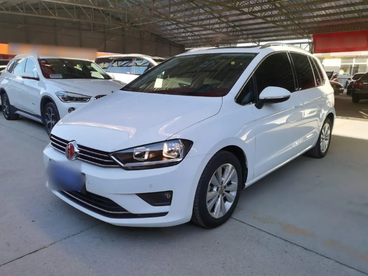 2016 Volkswagen Golf Sportsvan 1.4T 131HP L4 7DCT