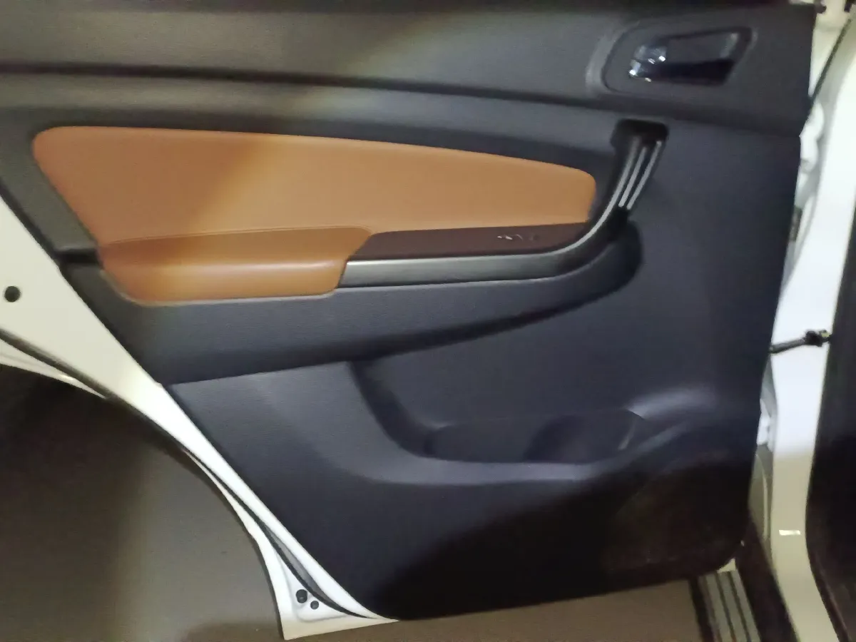 2017 ChangAn Oshan CX70 1.5T 150HP L4 6MT,autocango,china used car exporter,china ev exporter,chinese used car exporter,chinese used ev exporter