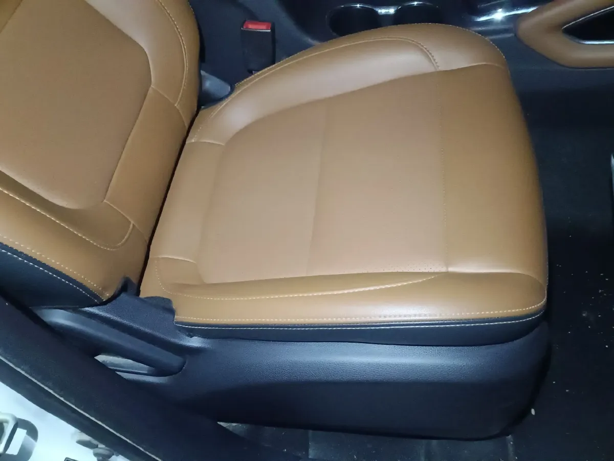 2017 ChangAn Oshan CX70 1.5T 150HP L4 6MT,autocango,china used car exporter,china ev exporter,chinese used car exporter,chinese used ev exporter