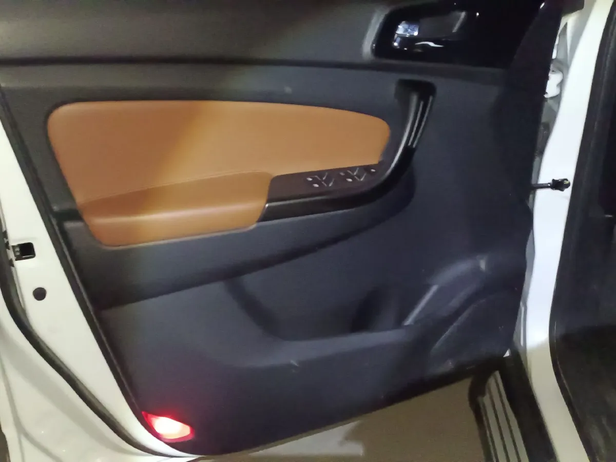 2017 ChangAn Oshan CX70 1.5T 150HP L4 6MT,autocango,china used car exporter,china ev exporter,chinese used car exporter,chinese used ev exporter