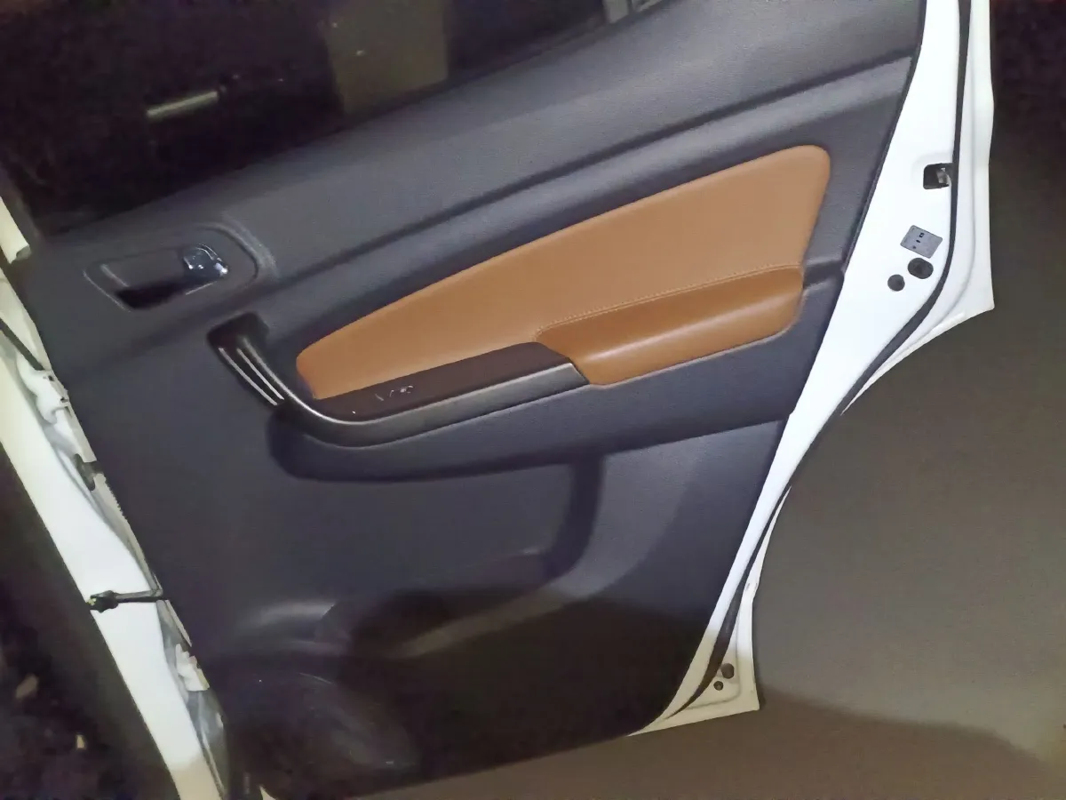 2017 ChangAn Oshan CX70 1.5T 150HP L4 6MT,autocango,china used car exporter,china ev exporter,chinese used car exporter,chinese used ev exporter