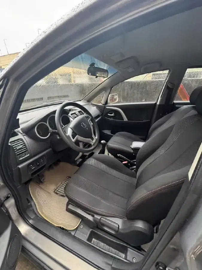 2014 ChangAn CX20 1.4L 101HP L4 5MT,autocango,china used car exporter,china ev exporter,chinese used car exporter,chinese used ev exporter