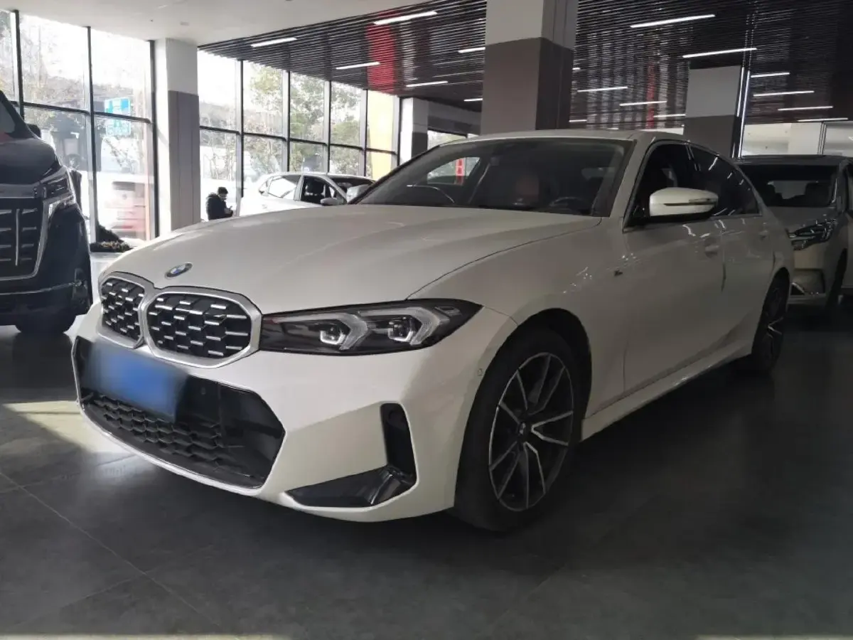 2023 BMW 3 Series 2.0T 184HP L4 8AT