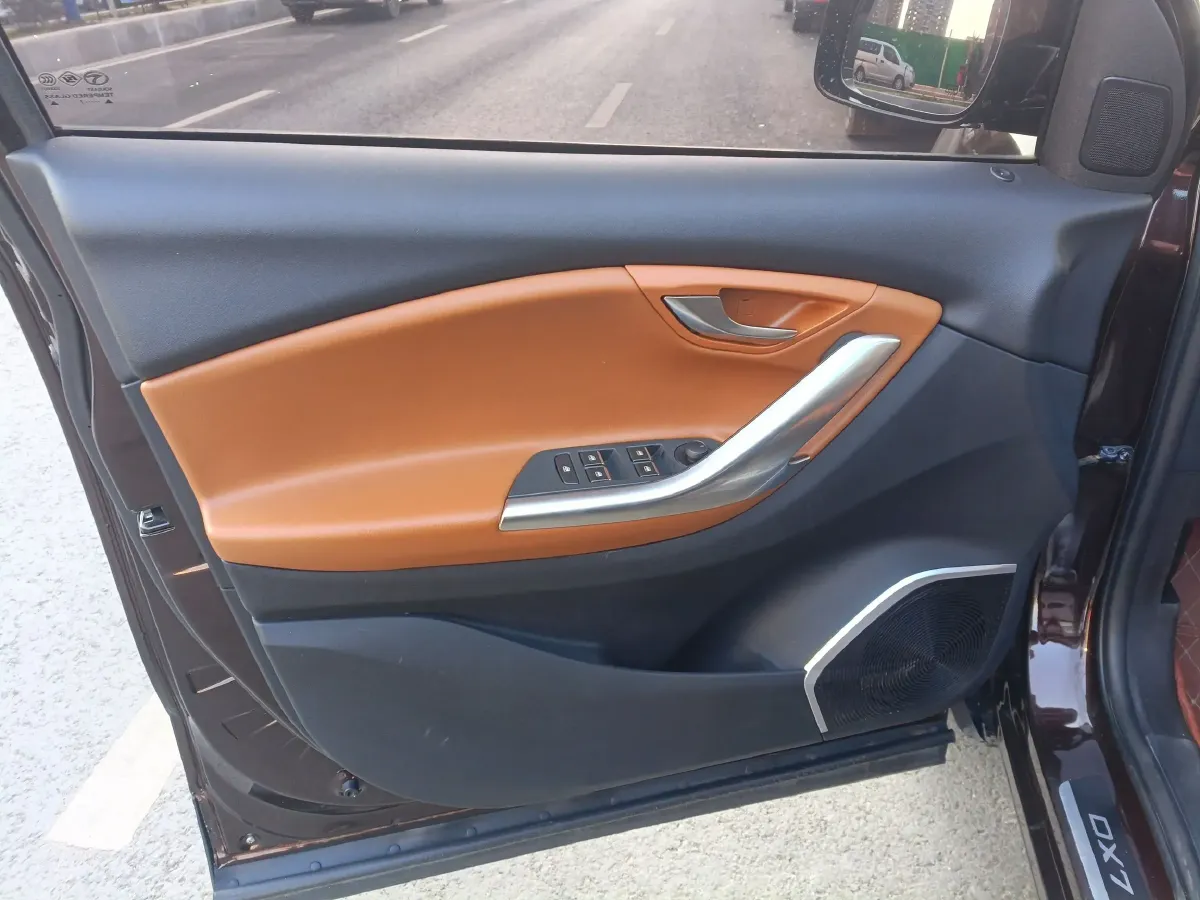 2017 Soueast DX7 1.5T 156HP L4 5AT,autocango,china used car exporter,china ev exporter,chinese used car exporter,chinese used ev exporter