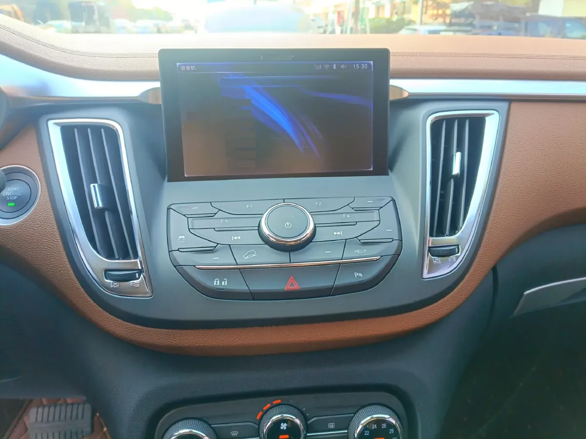 2017 Soueast DX7 1.5T 156HP L4 5AT,autocango,china used car exporter,china ev exporter,chinese used car exporter,chinese used ev exporter