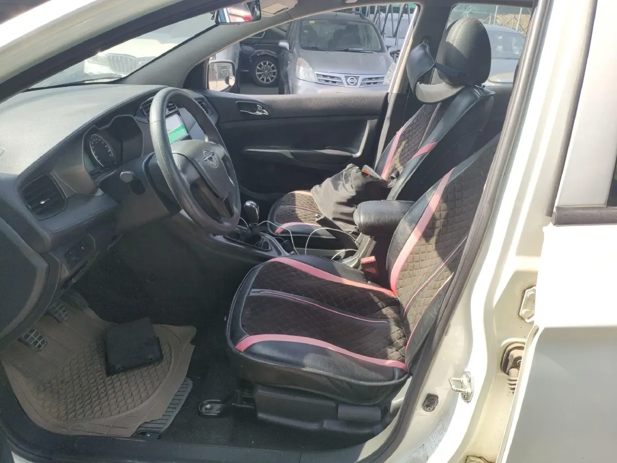 2017 HaiMa M3 1.5L 112HP L4 5MT,autocango,china used car exporter,china ev exporter,chinese used car exporter,chinese used ev exporter