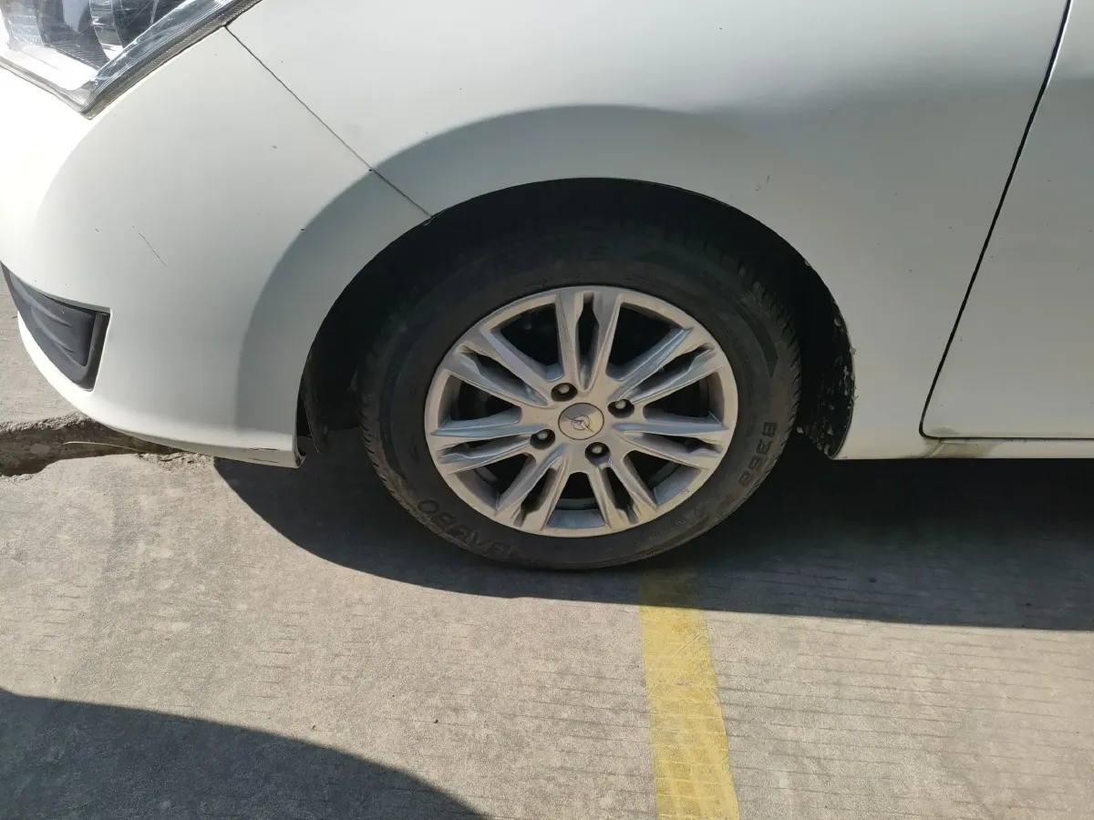 2017 HaiMa M3 1.5L 112HP L4 5MT,autocango,china used car exporter,china ev exporter,chinese used car exporter,chinese used ev exporter