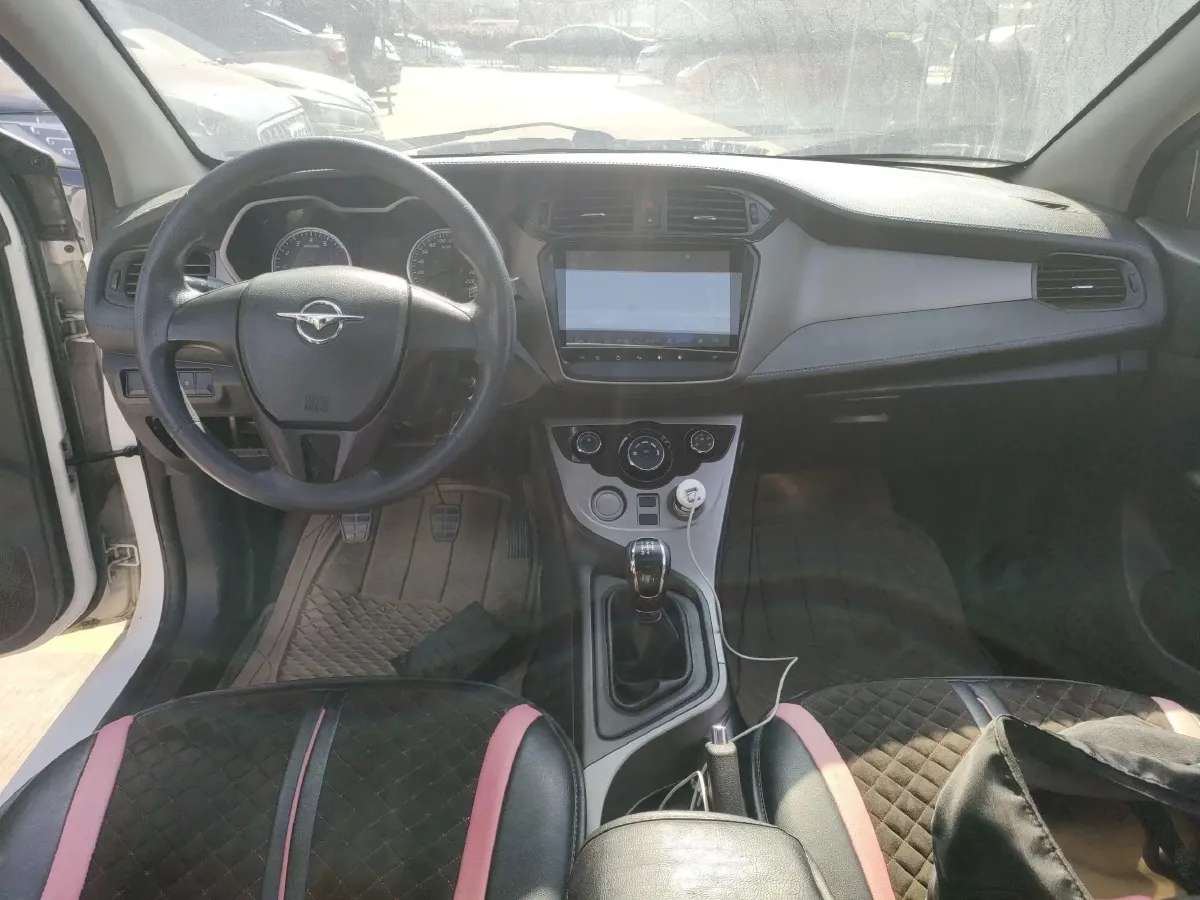 2017 HaiMa M3 1.5L 112HP L4 5MT,autocango,china used car exporter,china ev exporter,chinese used car exporter,chinese used ev exporter