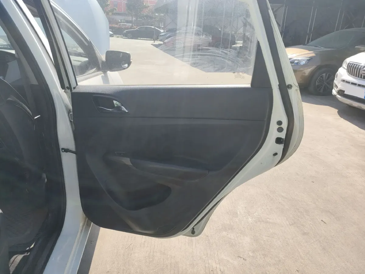 2017 HaiMa M3 1.5L 112HP L4 5MT,autocango,china used car exporter,china ev exporter,chinese used car exporter,chinese used ev exporter