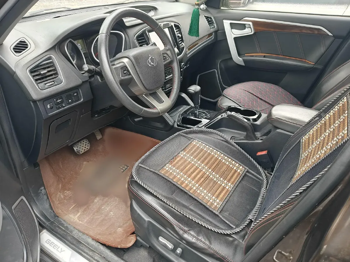 2015 Geely GX7 2.0L 141HP L4 6AT,autocango,china used car exporter,china ev exporter,chinese used car exporter,chinese used ev exporter