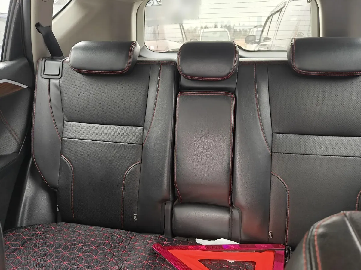 2015 Geely GX7 2.0L 141HP L4 6AT,autocango,china used car exporter,china ev exporter,chinese used car exporter,chinese used ev exporter