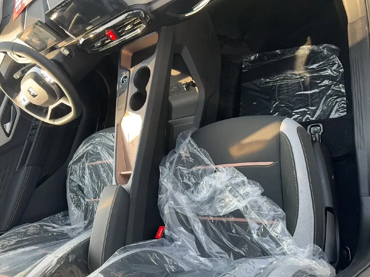 2024 JAC EV HuaXianZi BEV 30.2KWH,autocango,china used car exporter,china ev exporter,chinese used car exporter,chinese used ev exporter