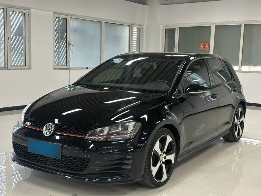 2016 Volkswagen GolfGTI 2.0T 220HP L4 7DCT