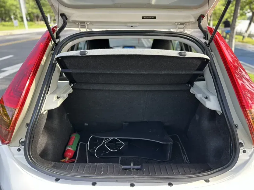 2015 MG 3SW 1.5L 109HP L4 5AMT,autocango,china used car exporter,china ev exporter,chinese used car exporter,chinese used ev exporter