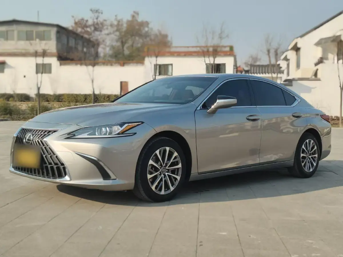 2021 Lexus ES 2.0L 173HP L4 CVT
