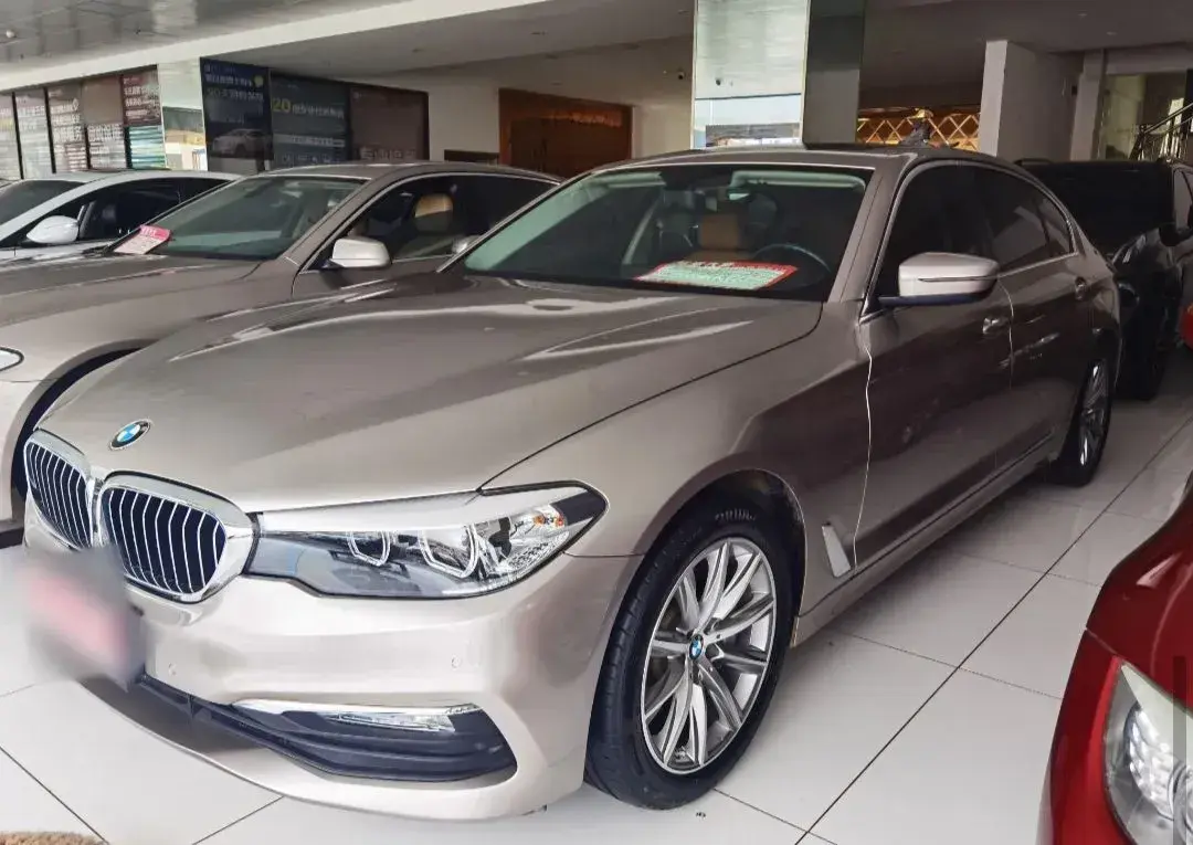 2018 BMW 5 Series 2.0T 224HP L4 8AT