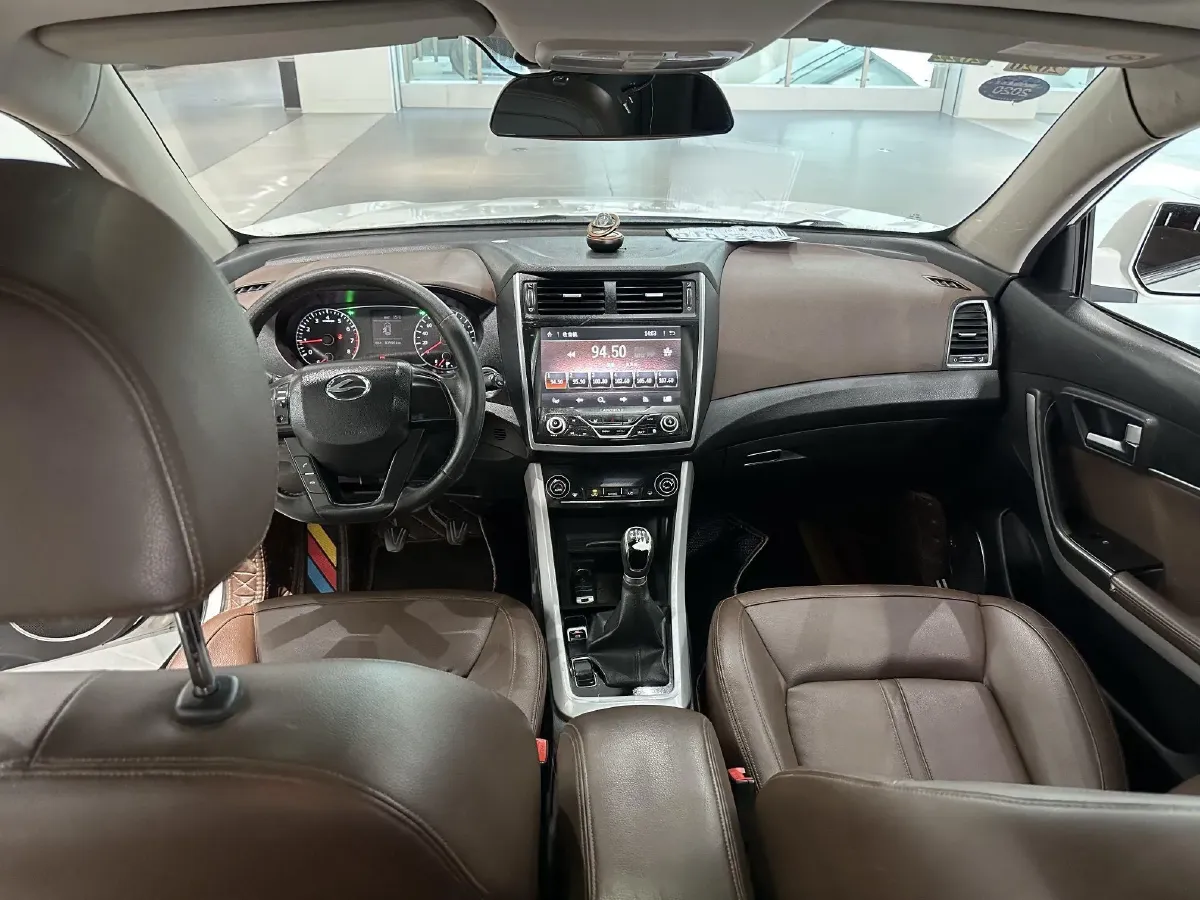 2016 Landwind X5 1.5T 150HP L4 6MT,autocango,china used car exporter,china ev exporter,chinese used car exporter,chinese used ev exporter