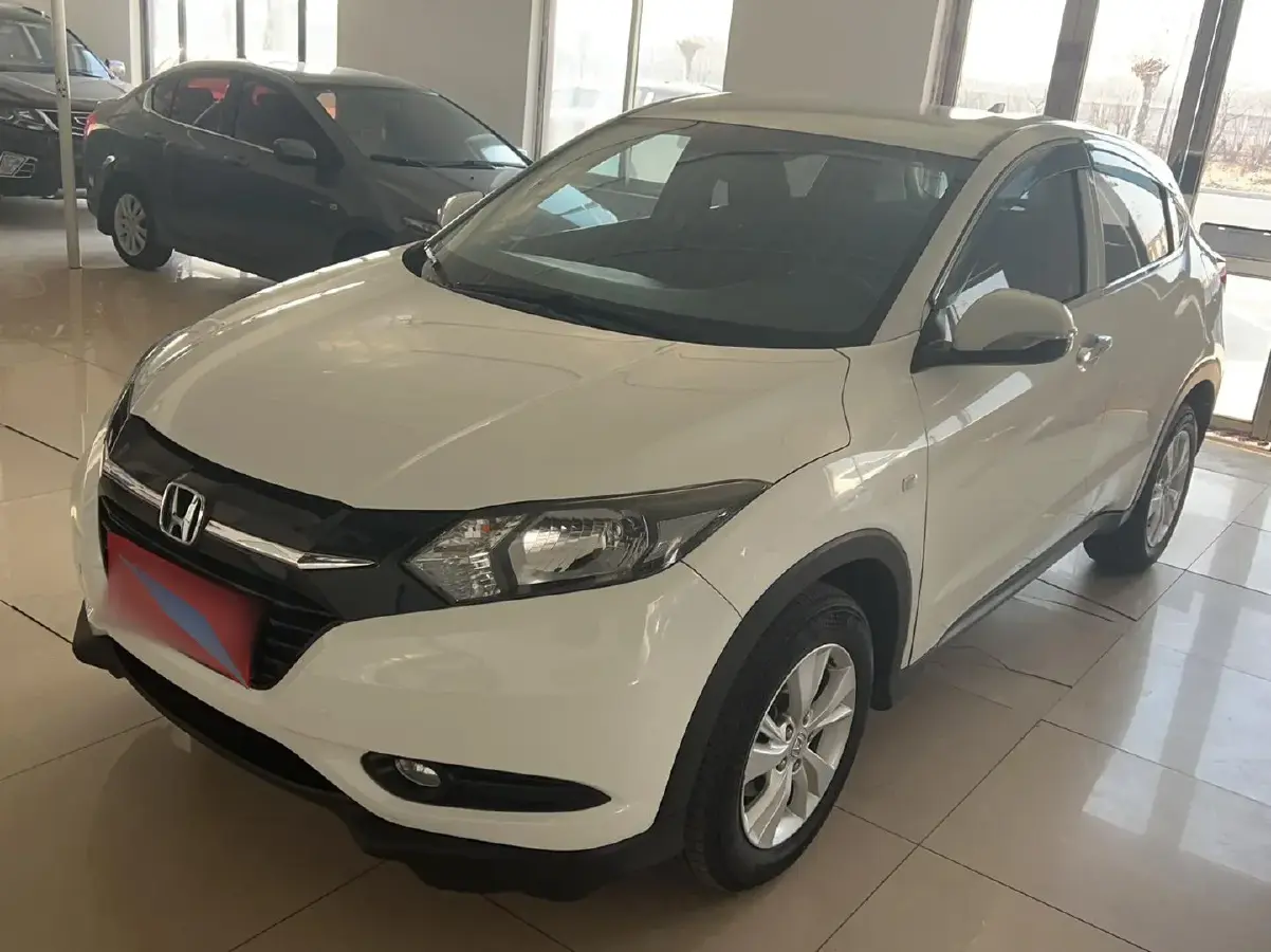 2015 Honda Vezel 1.5L 131HP L4 CVT