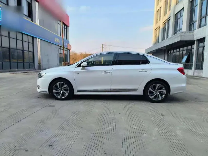 2014 DS 5LS 1.6T 163HP L4 6AT,autocango,china used car exporter,china ev exporter,chinese used car exporter,chinese used ev exporter