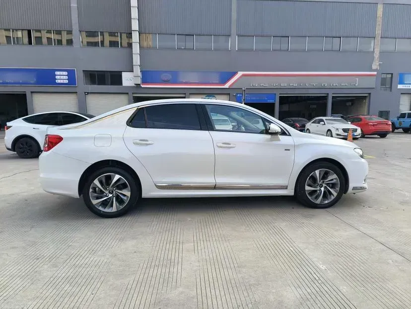 2014 DS 5LS 1.6T 163HP L4 6AT,autocango,china used car exporter,china ev exporter,chinese used car exporter,chinese used ev exporter