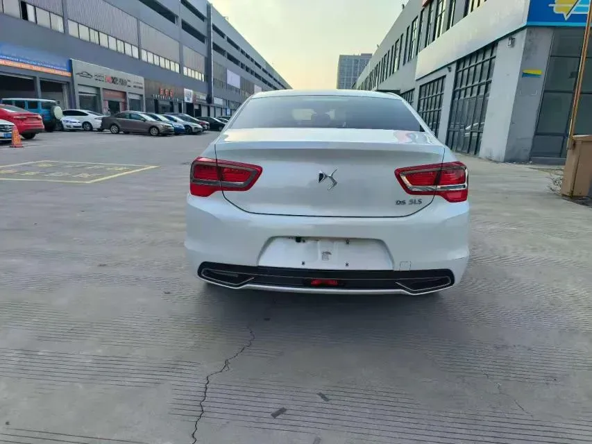 2014 DS 5LS 1.6T 163HP L4 6AT,autocango,china used car exporter,china ev exporter,chinese used car exporter,chinese used ev exporter