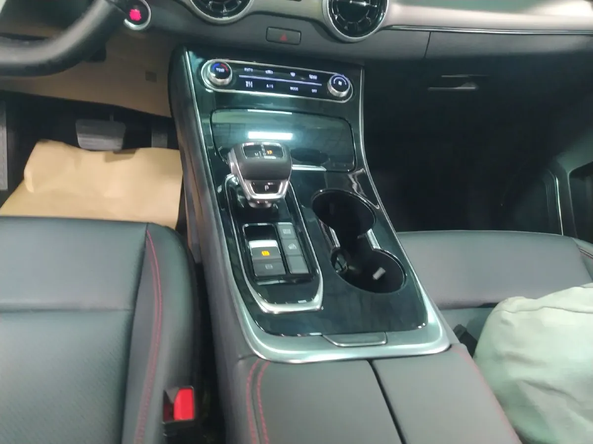 2021 DongFeng Forthing T5 EVO 1.5T 197HP L4 7DCT,autocango,china used car exporter,china ev exporter,chinese used car exporter,chinese used ev exporter