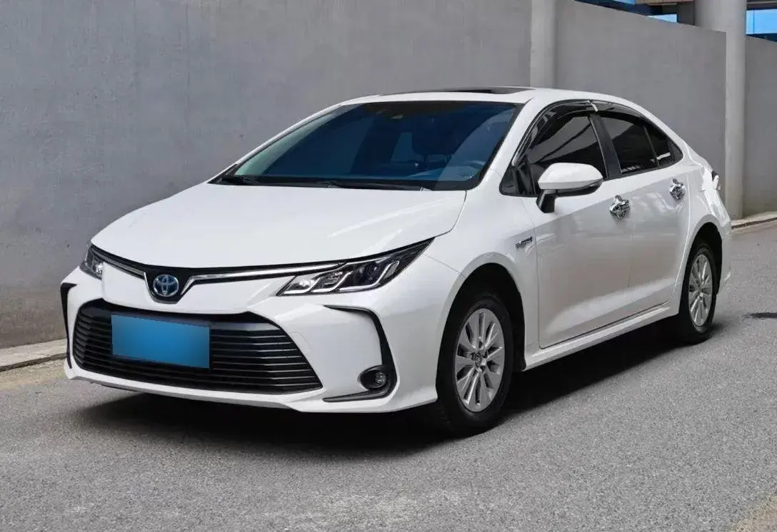 2022 Toyota Corolla 1.8L 98HP L4 E-CVT Hybrid