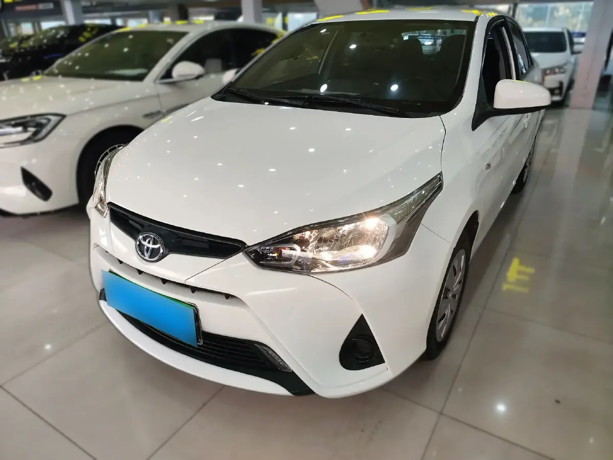 2020 Toyota Yaris L 1.5L 110HP L4 CVT