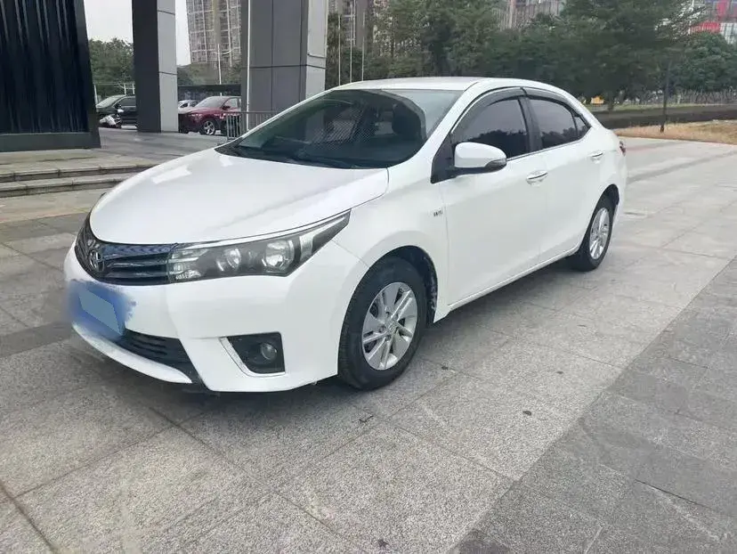 2014 Toyota Corolla 1.6L 122HP L4 CVT