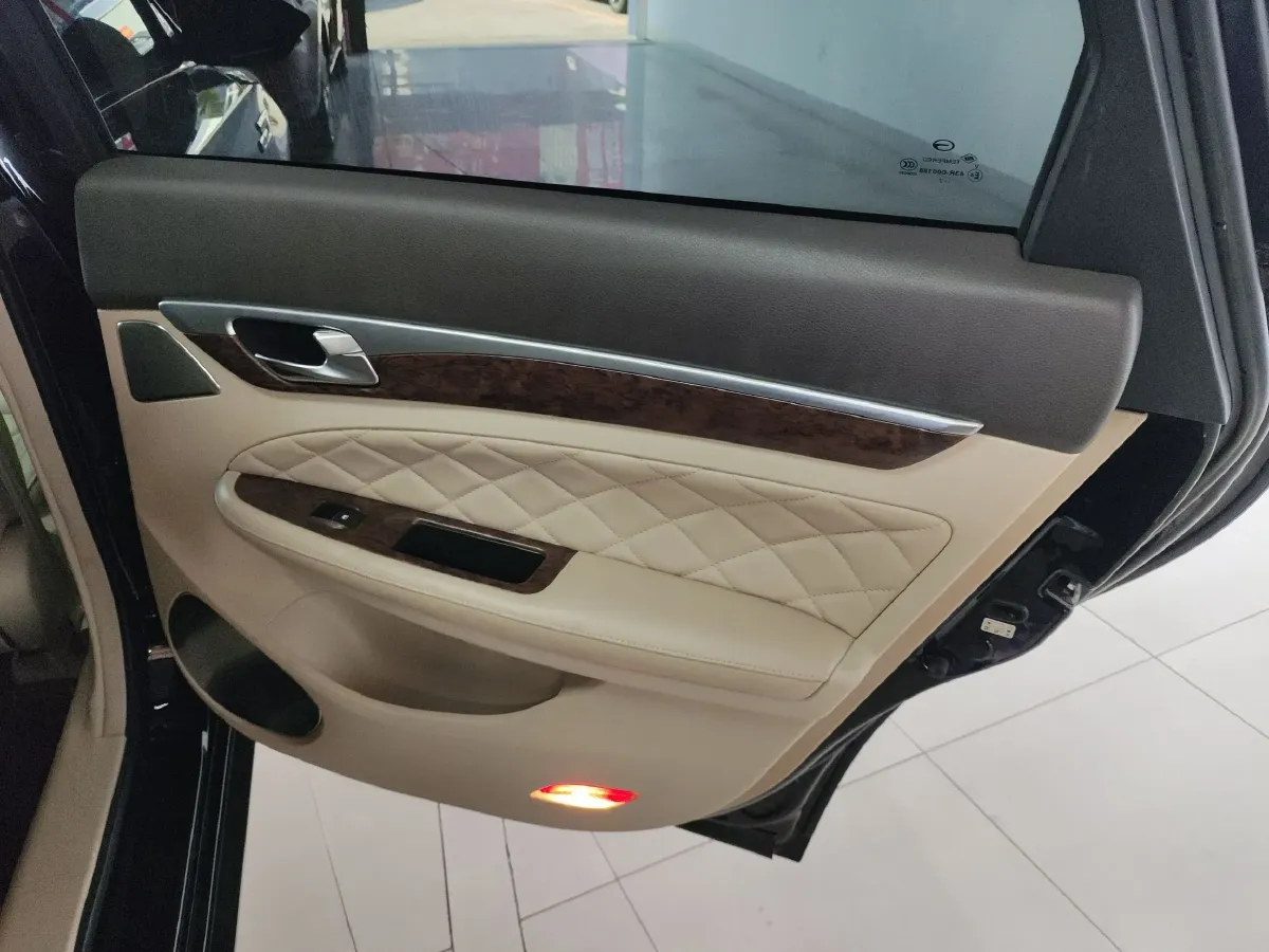 2017 GAC Trumpchi GA8 2.0T 197HP L4 6AT,autocango,china used car exporter,china ev exporter,chinese used car exporter,chinese used ev exporter