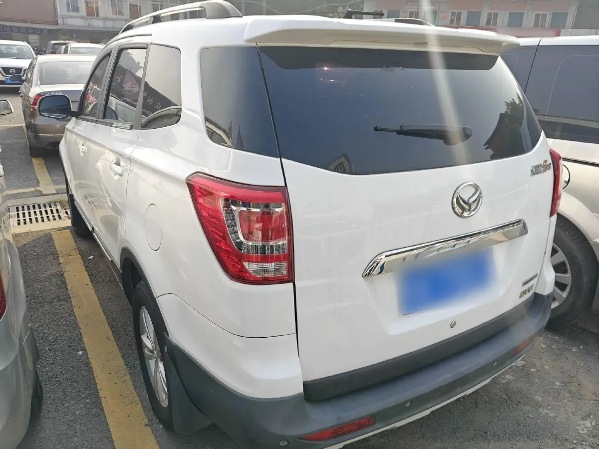 2017 BAIC Hyosow S3 1.5L 113HP L4 5MT,autocango,china used car exporter,china ev exporter,chinese used car exporter,chinese used ev exporter
