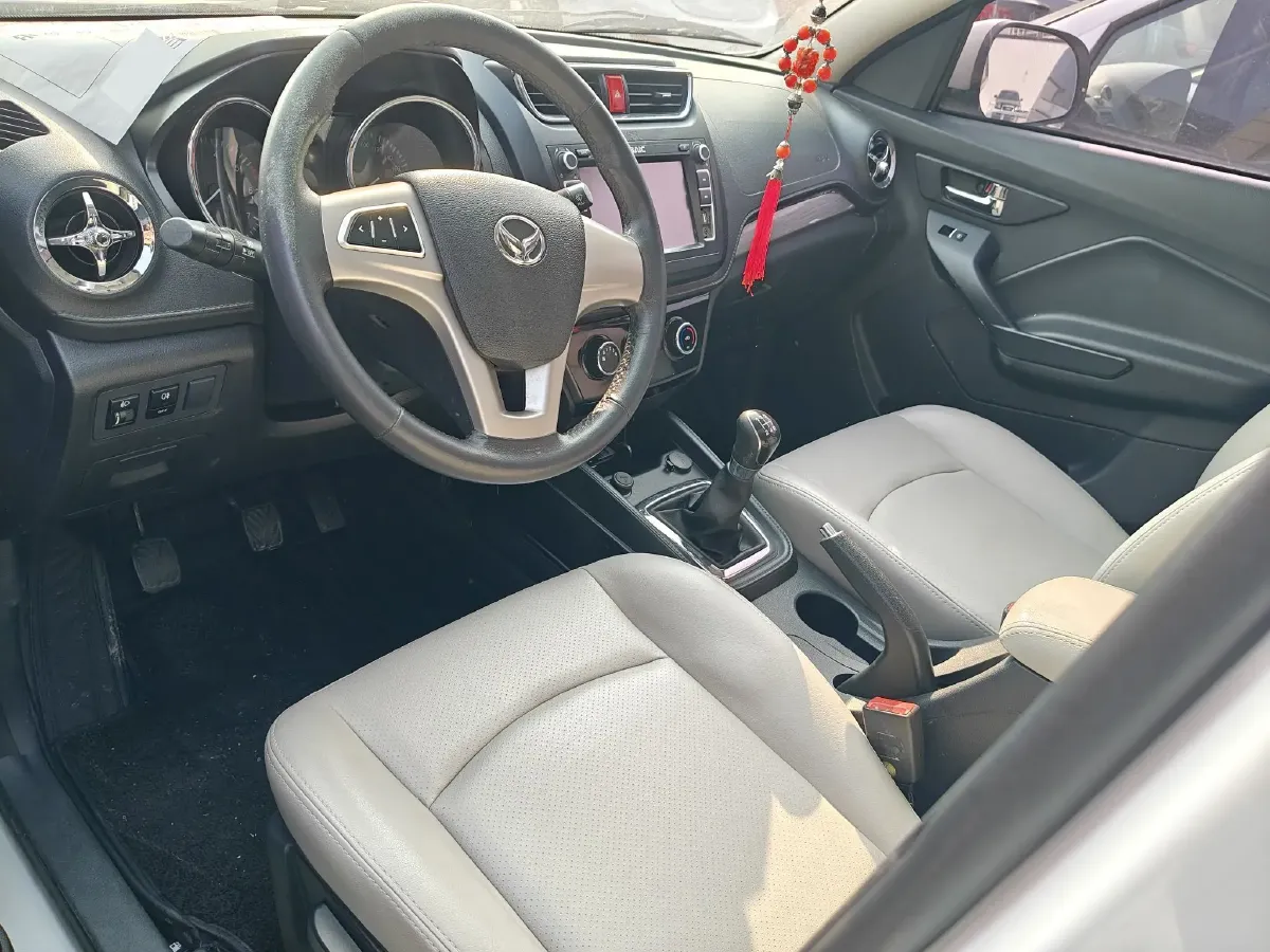 2017 BAIC Hyosow S3 1.5L 113HP L4 5MT,autocango,china used car exporter,china ev exporter,chinese used car exporter,chinese used ev exporter