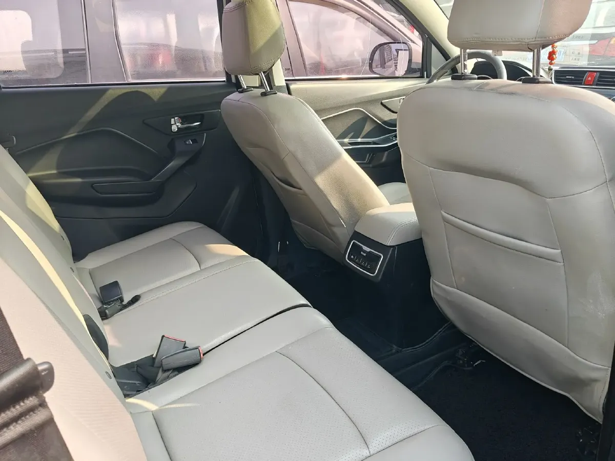 2017 BAIC Hyosow S3 1.5L 113HP L4 5MT,autocango,china used car exporter,china ev exporter,chinese used car exporter,chinese used ev exporter