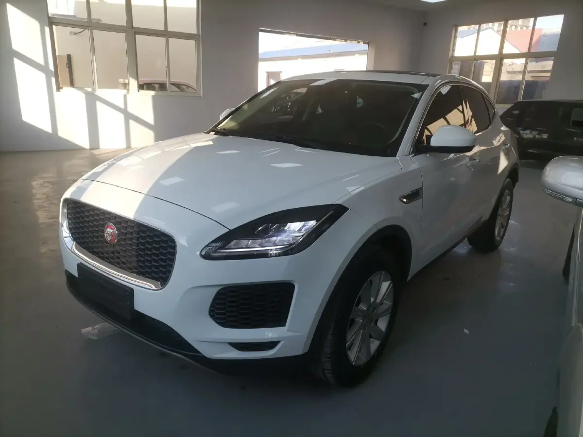 2018 Jaguar E-PACE 2.0T 200HP L4 9AT