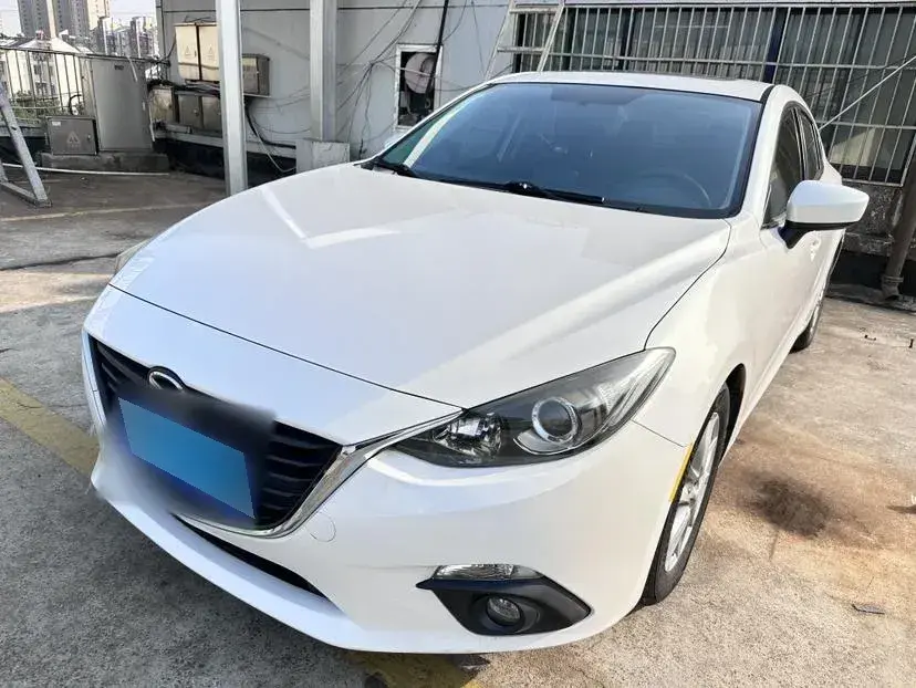 2016 Mazda 3 Axela 1.5L 117HP L4 6AT