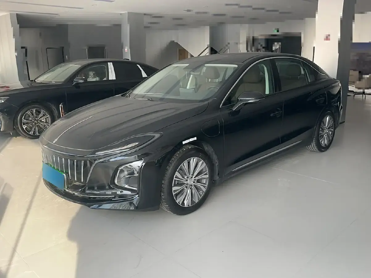 2024 HongQi E-QM5 BEV 72KWH