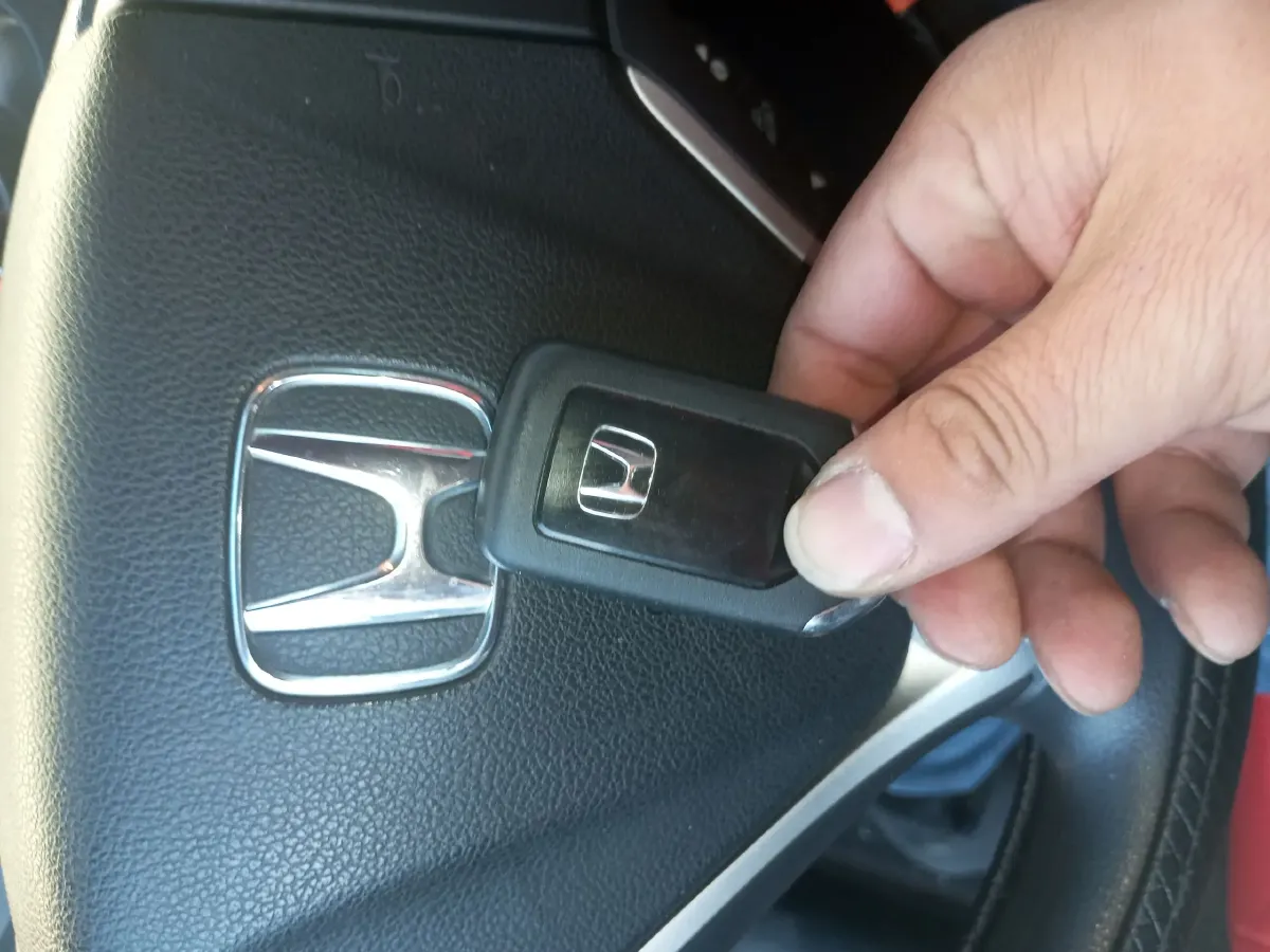 2015 Honda CR-V 2.0L 155HP L4 CVT,autocango,china used car exporter,china ev exporter,chinese used car exporter,chinese used ev exporter