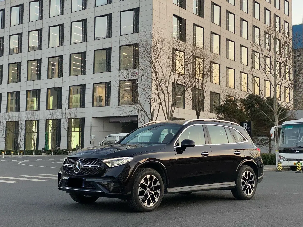 2023 Mercedes-Benz GLC Class 2.0T 204HP L4 9AT