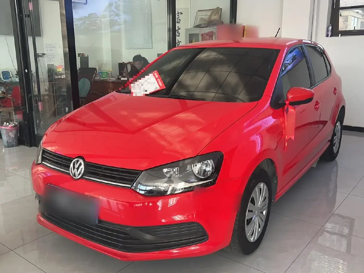 2016 Volkswagen Polo 1.4L 90HP L4 5MT