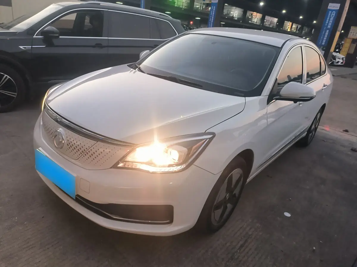 2021 DongFeng Aeolus E70 BEV 50.3KWH